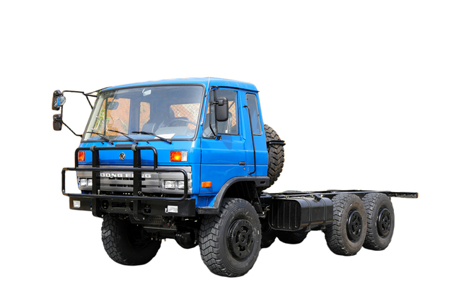 210 cavalos de distância entre eixos estendida EQ2102G chassi de caminhão especial off-road_tração de seis rodas 245 cabeça chata 153 veículo de transporte_6 × 6 DFveículo militar clássico de 190 cavalos de potência veículo de carga plataforma de segunda classe