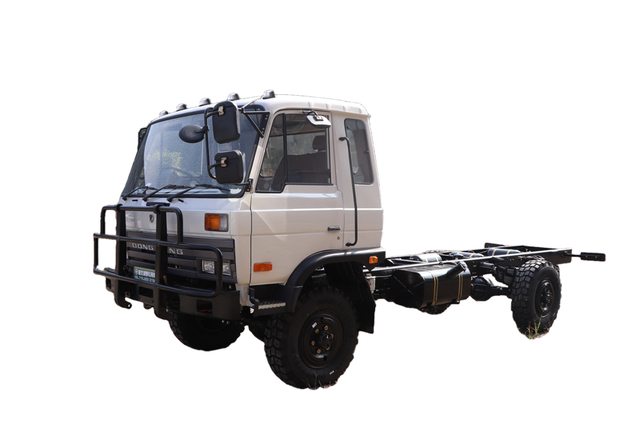 4*4DFEQ2070 chassi de veículo militar caminhão elevador hidráulico modificado_caminhão elevador de descarga de veículo especial off-road com tração nas quatro rodas_190 cavalos de potência elevador elétrico traseiro