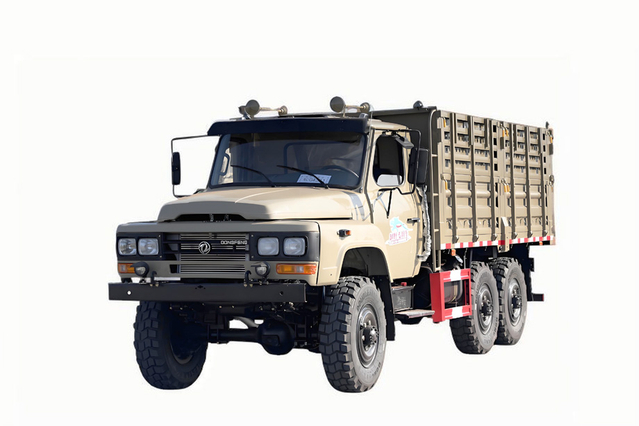 Caminhão especial off-road EQ2082_DF Tração nas seis rodas clássico 240 carga 170 cavalos de potência_canhão de aço pequeno de 2,5 toneladas 6 * 6 transporte de engenharia clássico 25Y