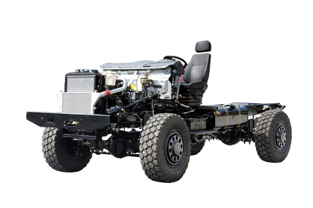 210 cavalos de potência EQ2070 manual, placa de aço de 6 velocidades, chassi tipo III_4 × 4 DF exportação de veículo especial off-road_veículo com tração nas quatro rodas personalizado com instrumento