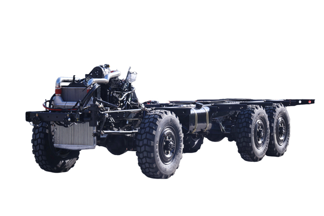 Novo chassi de categoria III de ônibus de 28 + 2 lugares com 190 cavalos de potência_DF 2,5 toneladas 240 canhão de aço pequeno com tração nas seis rodas EQ2082 chassi especial off-road cotação_6 * 6 clássico 25Y personalizado 18/20/23/25/28/30/35 tamanho médio e configuração de ônibus