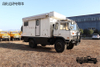 Chassi off-road EQ2070 com tração nas quatro rodas modificado RV_190 cavalos de potência 4×4 transportador de tropas a diesel de duas toneladas e meia e veículo recreativo_DF153 personalização personalizada