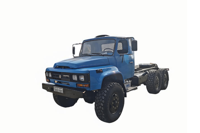 Chassi EQ2100E6D veículo de transporte rodoviário especial off-road_six-wheel drive 245 tip 140 truck_6×6DFveículo militar clássico de carga de cabeça longa de 190 cavalos de potência