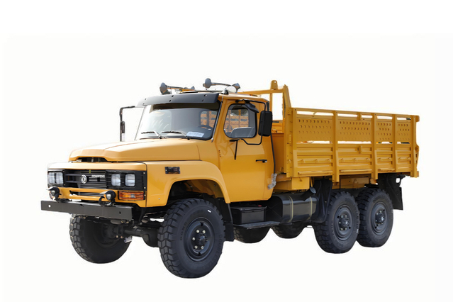 Caminhão especial off-road EQ2082 de cabeça longa_DF canhão de aço pequeno de 2,5 toneladas com tração nas seis rodas 240 carga 170 cavalos de potência_6 * 6 personalização clássica do caminhão de transporte de engenharia 25Y