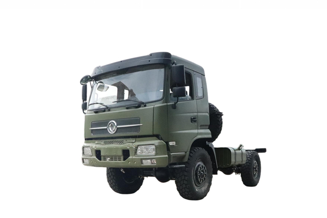 DFEQ2070 chassi de transporte de pessoal de cabeça chata_4 × 4 veículo especial off-road exportação de arma de aço pequena de 3,5 toneladas_caminhão com tração nas quatro rodas de 190 cavalos de potência