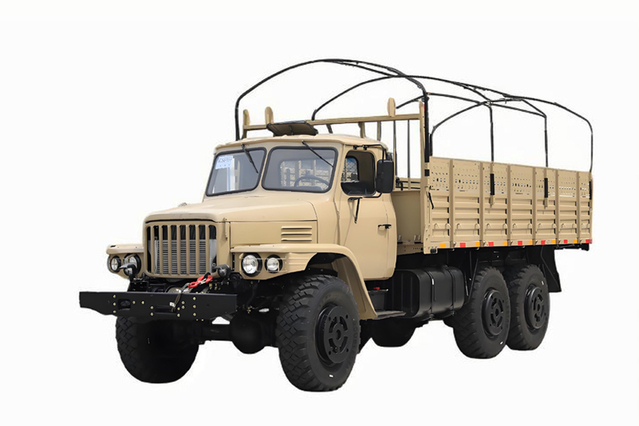 DFEQ2082 veículo especial off-road_tração nas seis rodas 240 carga 170 cavalos de potência_canhão de aço pequeno de 2,5 toneladas 6 * 6 transporte de engenharia clássico 25Y