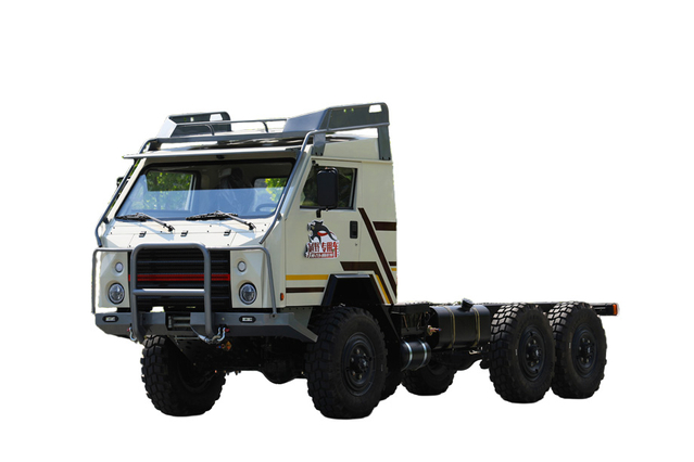 Nova cotação de fábrica de cabine com tração nas seis rodas EQ2082 modificação de chassi de veículo especial off-road_P&D DF240 caminhão off-road Cummins 170/Weichai 190 cavalos de potência fabricante configuração personalizada_6 * 6 clássico 25Y número de telefone de vendas de chassi de veículo especial