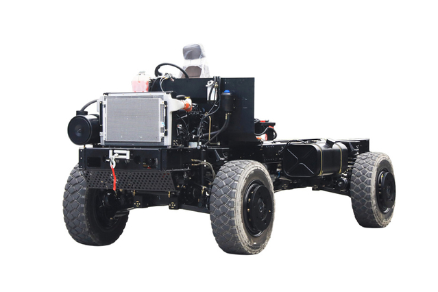 Direção à direita / esquerda Allison automática 4 × 4 Cummins 330/300 cavalos de potência 11/6/8/9/10/12/14 toneladas caminhão especial off-road Categoria III chassis_DF suspensão independente com tração nas quatro / seis rodas_plataforma clássica de resgate de emergência / combate a incêndios / exploração de campo / proteção de blindagem / operações de engenharia / transporte no deserto / carga pesada de minas e outras modificações de veículos de última geração / para fins especiais