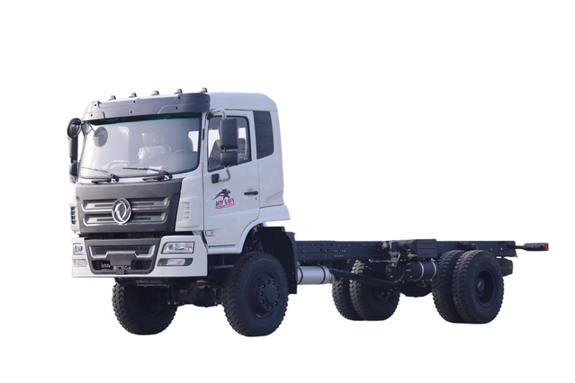 DF 4 × 4 Weichai 210 HP veículo especial off-road fabricante de chassi de guindaste montado em caminhão de 6,3 toneladas_Pode ser modificado 4 × 2 carga / despejo / caminhão de enchimento de óleo e água cotação de exportação_Placa de escavadeira personalizada / placa plana / van / barril / saneamento / veículo de engenharia