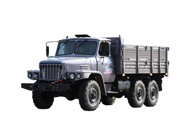 Número de telefone do caminhão especial off-road EQ2082E6D_DF Tração nas seis rodas 240/140 carga 170/190/210 cavalos de potência fabricante_6 * 6 cotação de exportação de veículo especial clássico 25Y_ 2,5 / 4/5/6/8/10 toneladas caminhão de transporte de engenharia com tração nas quatro rodas basculante / van personalizado