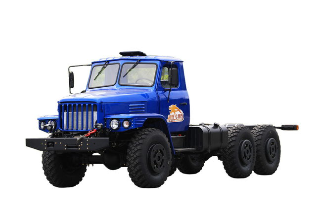 Chassi de veículo militar off-road EQ2100E6D de fábrica_Tração de seis rodas 245 pontas 140 configuração de plataforma de caminhão de tropa de transporte rodoviário_6 × 6 DF clássico 190 cavalos de potência preço de carga especial de cabeça longa